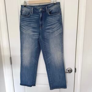 Chicos Size 1/ US Size 8 Women’s High Rise Straight Cropped Light Wash Jeans